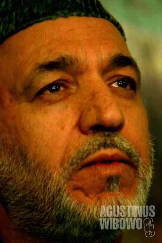 Hamid Karzai with tears