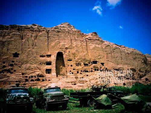 War and Peace. This is the first impression of Bamiyan Buddha I saw back in 2003