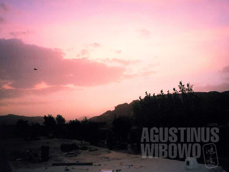 Senja merah di Bamiyan (AGUSTINUS WIBOWO)