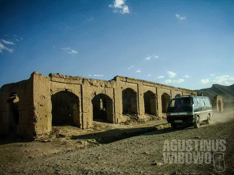 Kota tua Bamiyan yang hancur lebur karena perang berkepanjangan (AGUSTINUS WIBOWO)