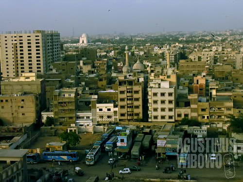 Pemandangan pusat kota Karachi (AGUSTINUS WIBOWO)